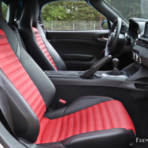Photo intérieur cuir rouge Abarth 124 GT (2019)