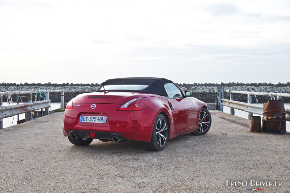 Photo 3/4 arrière Nissan 370 Z Roadster (2019)