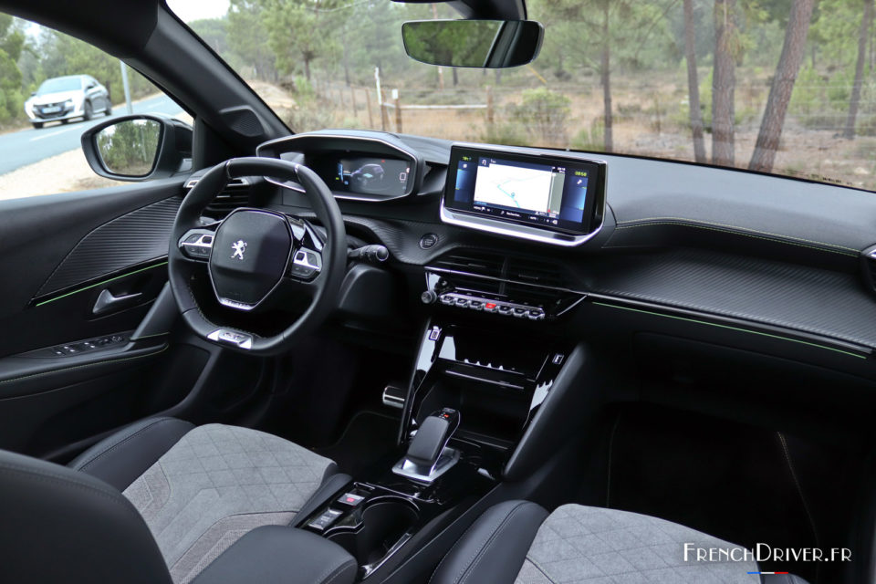 Photo intérieur i-Cockpit nouvelle Peugeot e-208 II (2019)