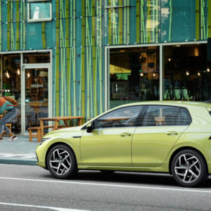 Photo 3/4 arrière Volkswagen Golf 8 (2019)