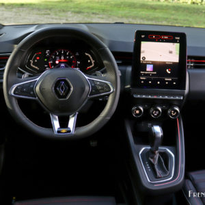 Photo poste de conduite Renault Clio V (2019)