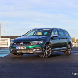 Photo 3/4 avant Volkswagen Passat SW Alltrack restylée (2019)