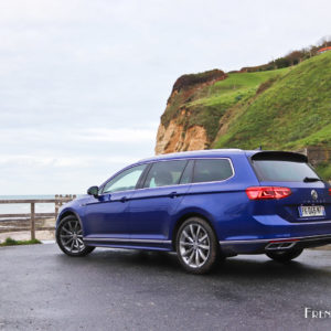 Photo 3/4 arrière Volkswagen Passat SW R-Line restylée (2019)