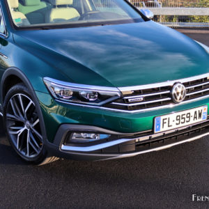 Photo bouclier avant Volkswagen Passat SW Alltrack restylée (20