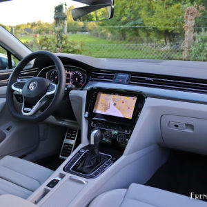 Photo intérieur cuir Nappa gris Mistra Volkswagen Passat SW res