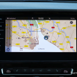 Photo navigation GPS écran tactile 9,2 Volkswagen Passat SW res