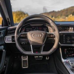 Photo volant cuir Audi S6 Avant TDI (2019)
