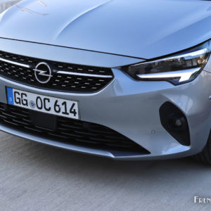 Photo bouclier avant Opel Corsa F (2019)