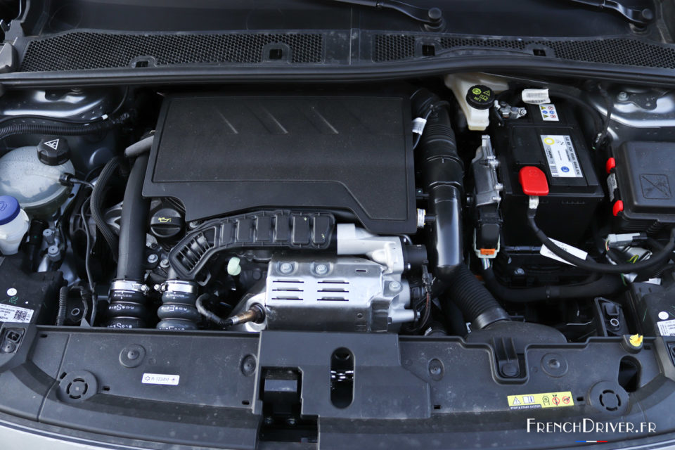 Photo moteur essence 1.2 Turbo 100 Opel Corsa F (2019)