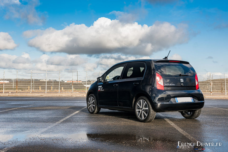 Photo 3/4 arrière SEAT Mii Electrique (2020)