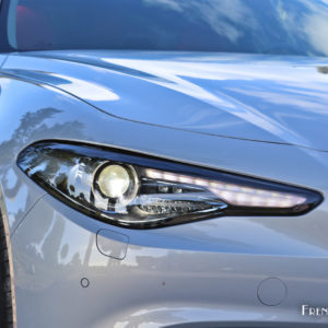 Photo phare avant LED Alfa Romeo Giulia Sprint (2020)