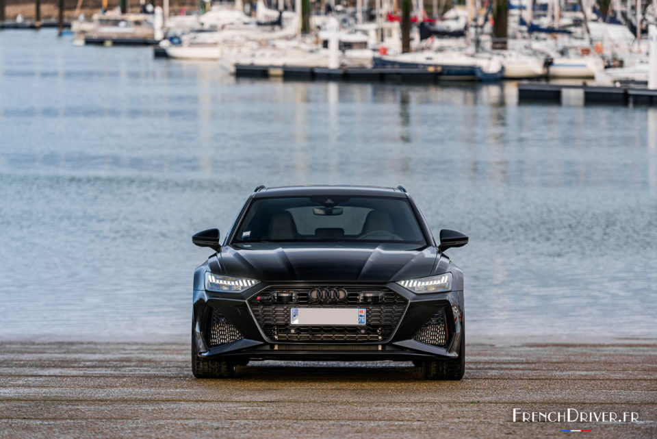 Photo face avant Audi RS 6 Avant C8 (2020)