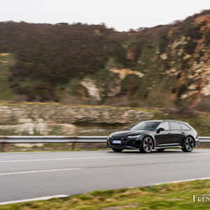 Photo 3/4 avant dynamique Audi RS 6 Avant C8 (2020)