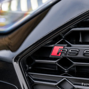 Photo sigle Audi RS 6 Avant C8 (2020)
