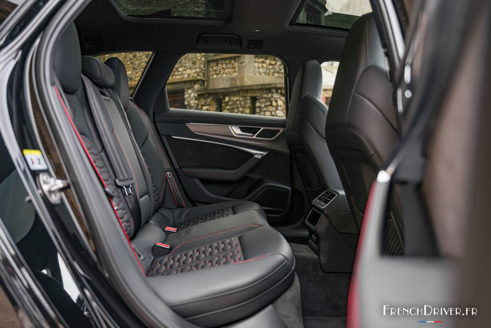 Photo banquette arrière cuir Audi RS 6 Avant C8 (2020)