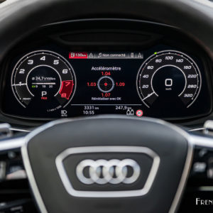 Photo combiné compteurs Audi RS 6 Avant C8 (2020)