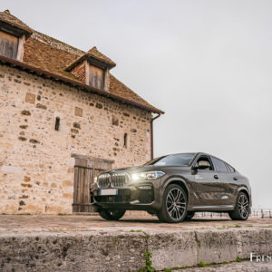 Photo vue avant BMW X6 30d (2020)