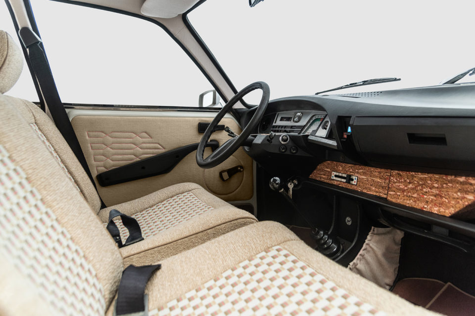 Photo intérieur Citroën GS 50 x Les Bains & Tristan Auer (2020