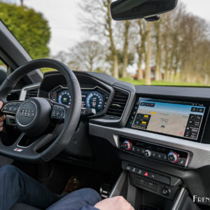 Photo poste de conduite Audi A1 Citycarver (2020)
