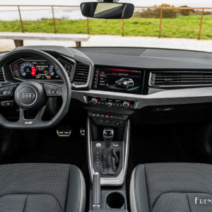 Photo tableau de bord Audi A1 Citycarver (2020)