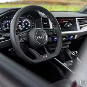 Photo habitacle Audi A1 Citycarver (2020)