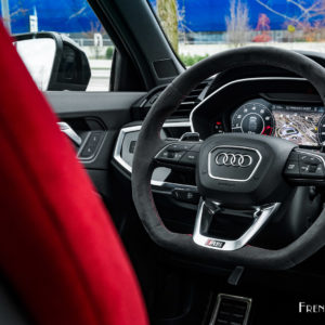 Photo volant Alcantara Audi RSQ3 Sportback (2020)