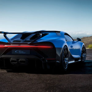 Photo 3/4 arrière Bugatti Chiron Pur Sport (2020)