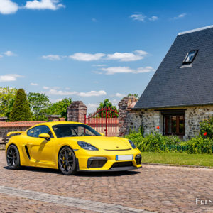 Photo 3/4 avant Porsche 718 Cayman GT4 (2020)