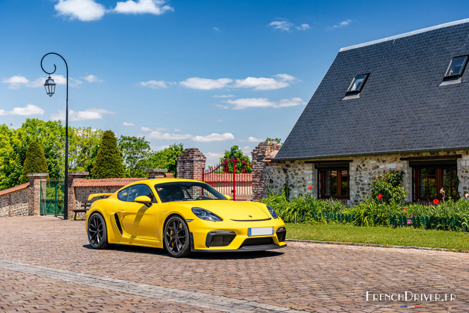 Photo 3/4 avant Porsche 718 Cayman GT4 (2020)