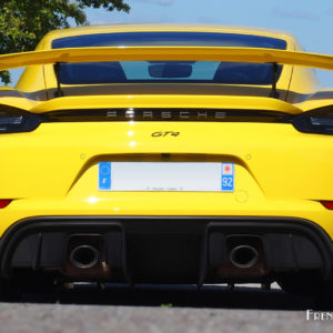 Photo face arrière Porsche 718 Cayman GT4 (2020)