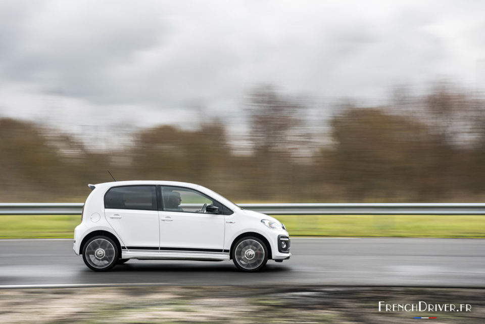 Photo essai route Volkswagen Up GTI (2020)