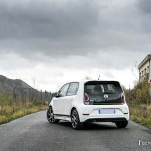 Photo 3/4 arrière Volkswagen Up GTI (2020)