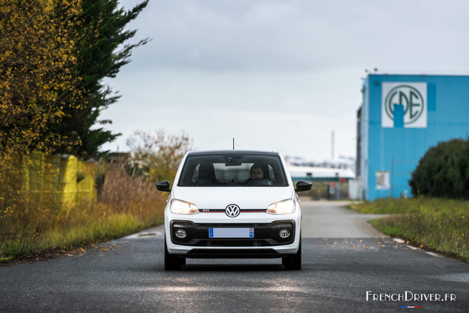 Photo essai route Volkswagen Up GTI (2020)