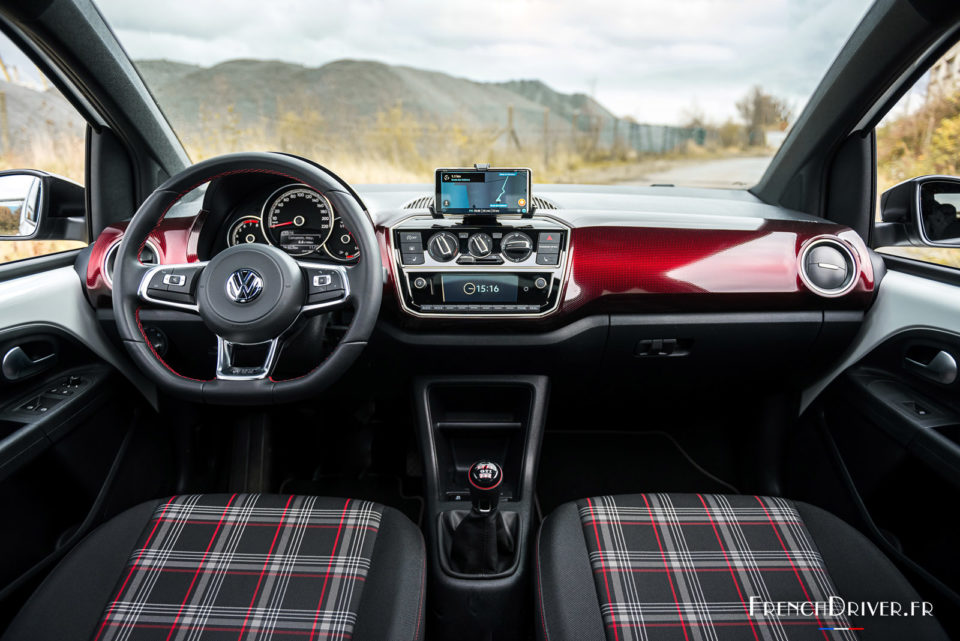 Photo intérieur Volkswagen Up GTI (2020)