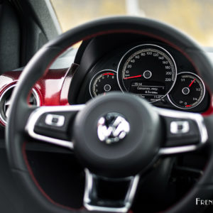 Photo instrumentation de bord Volkswagen Up GTI (2020)