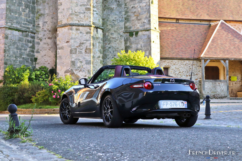 Photo arrière Mazda MX-5 Eunos Edition (2020)