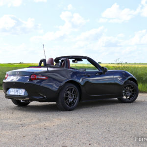 Photo 3/4 arrière Mazda MX-5 Eunos Edition (2020)