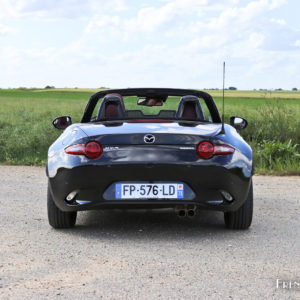 Photo face arrière Mazda MX-5 Eunos Edition (2020)