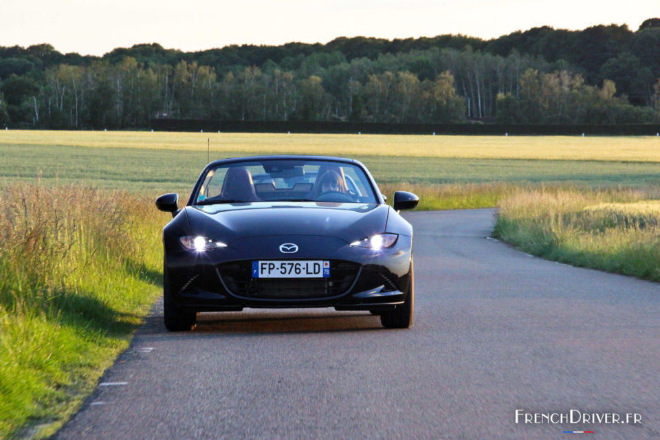 Photo essai route Mazda MX-5 Eunos Edition (2020)