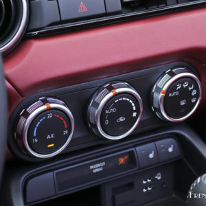 Photo climatisation automatique Mazda MX-5 Eunos Edition (2020)