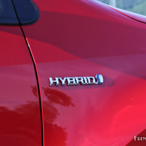Photo sigle Hybrid Toyota Yaris IV Hybride (2020)