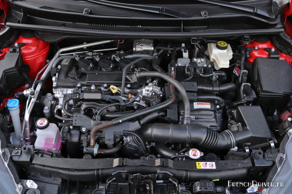 Photo moteur 1.5 Hybride 116 ch essence électrique Toyota Yaris