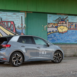 Photo profil arrière Volkswagen ID.3 (2020)