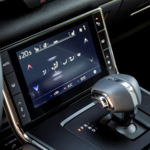 Photo écran tactile climatisation Mazda MX-30 électrique (2020