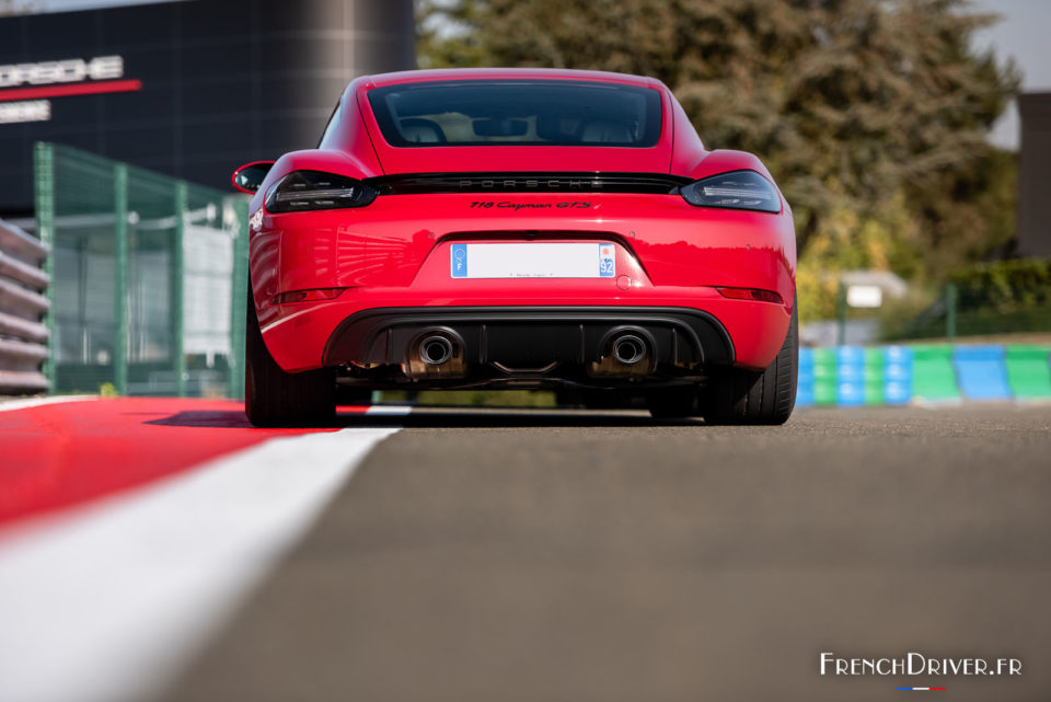 Photo face arrière Porsche 718 Cayman GTS (2020)