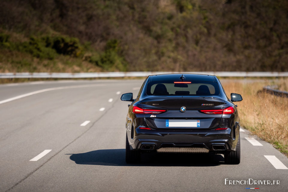 Photo face arrière BMW M235i Gran Coupé (2020)