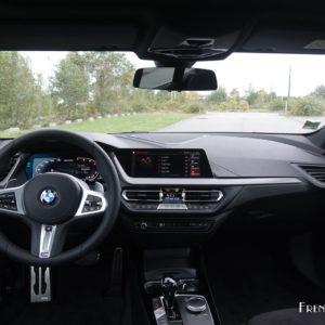 Photo tableau de bord BMW M235i Gran Coupé (2020)