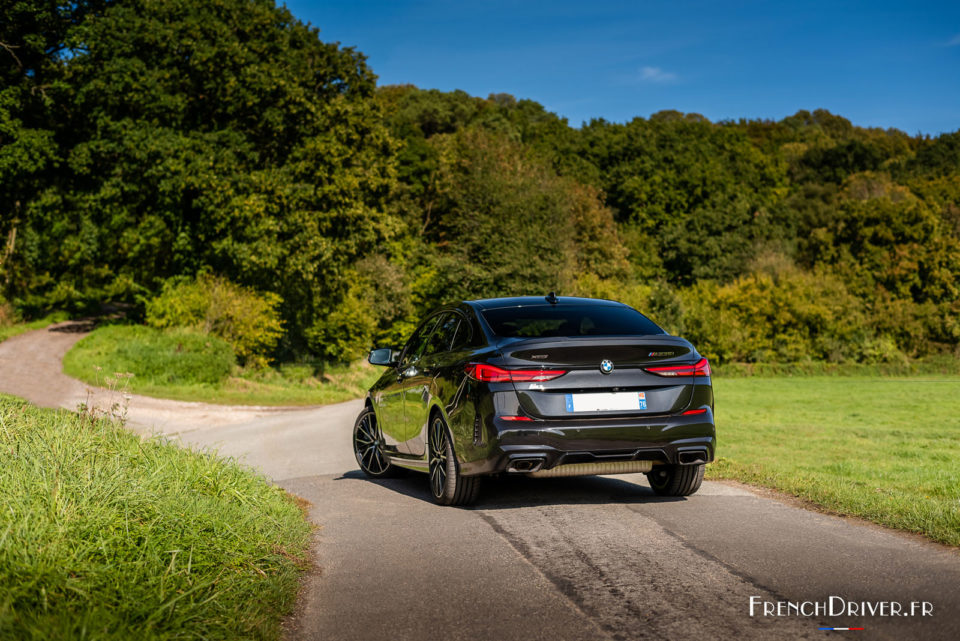 Photo 3/4 arrière BMW M235i Gran Coupé (2020)