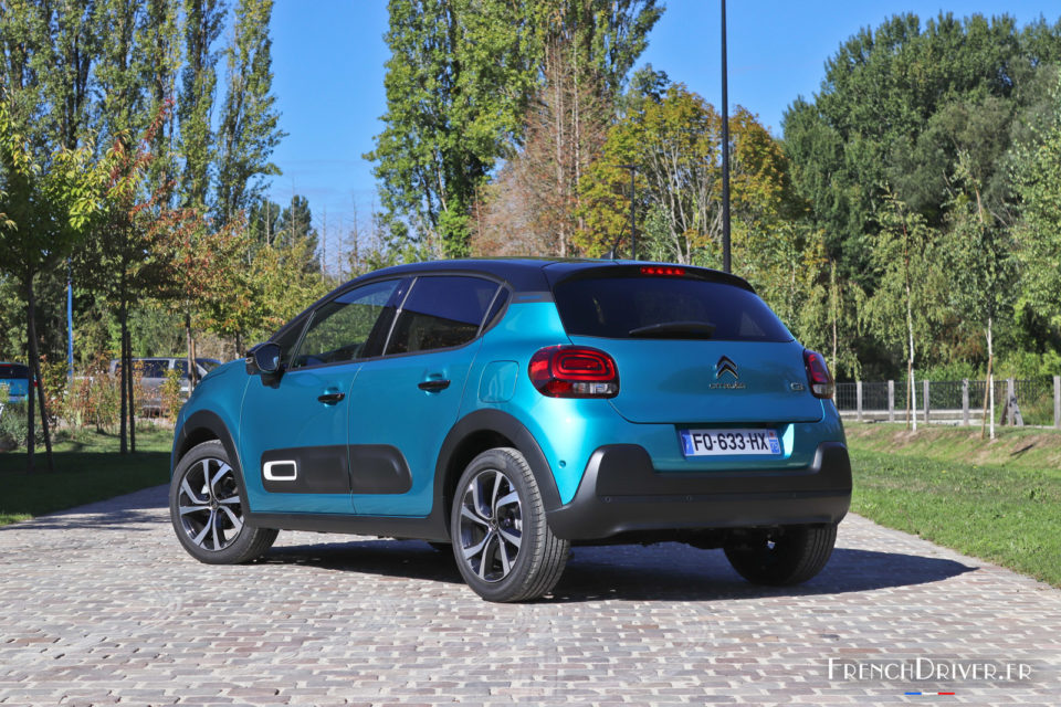 Photo 3/4 arrière Citroën C3 restylée (2020)