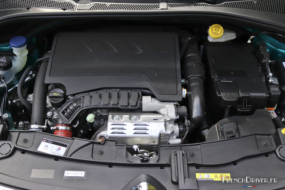 Photo moteur essence 1.2 PureTech 110 Citroën C3 restylée (202